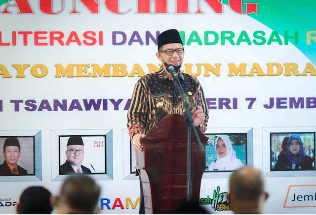 Wabup Jember MB Firjaun Barlaman Bangga Inovasi Madrasah Literasi dan Madrasah Riset MTs Negeri 7